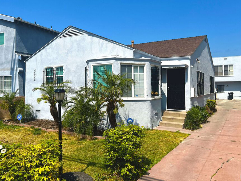 Just Sold – $1,070,000 2531 Hauser Blvd, Los Angeles, CA 90016