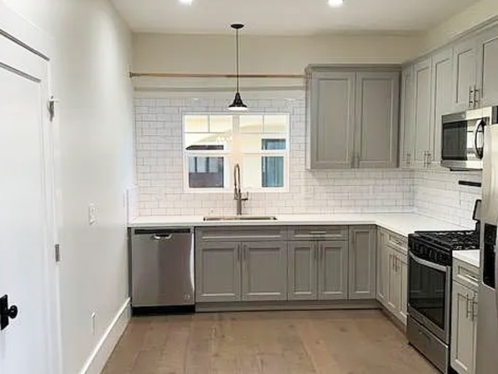 Beautiful 6000 sq ft 4-plex in Prime Echo Park $2.5M Getting $17,600/mo in Rents