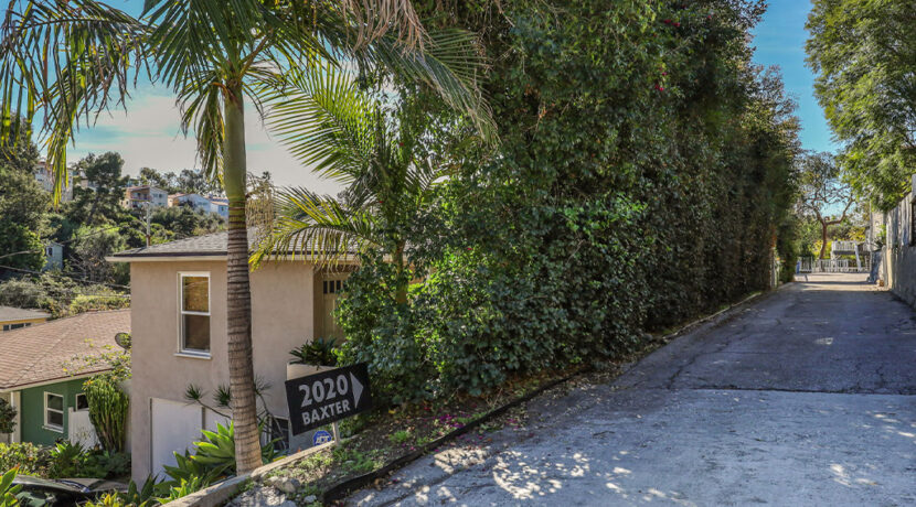 gda_0015_1-web-or-mls-2020 Baxter St_MEDIA360VR-1